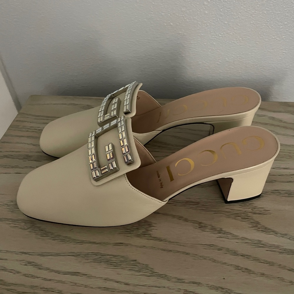 Authentic Gucci Madelyn Crystal G Mules in Tan